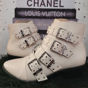 Circus by Sam Edelman Women's White Hutton Strudded Buckle botties 6M